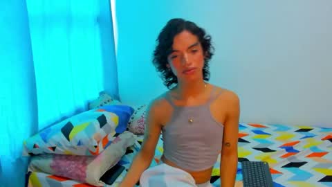 engel20042001 online show from December 19, 4:46 pm