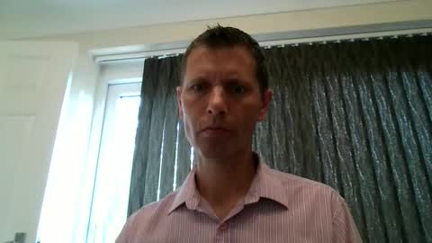Snapshot of englishguy183 chatting on June 2, 8:16 am EnglishGuy183 online show from June 2, 8:16 am