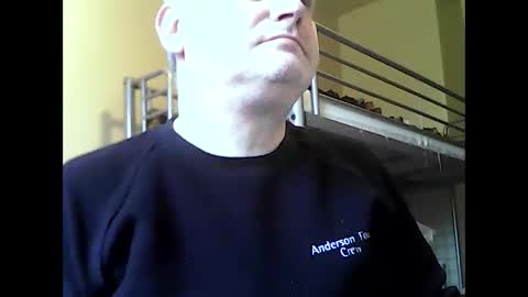 englishguysurrey online show from November 14, 12:04 pm