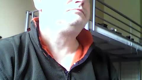 Snapshot of englishguysurrey chatting on June 15, 7:43 am englishguysurrey online show from June 15, 7:43 am