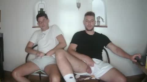 Englishladxxx online show from June 3, 8:36 pm