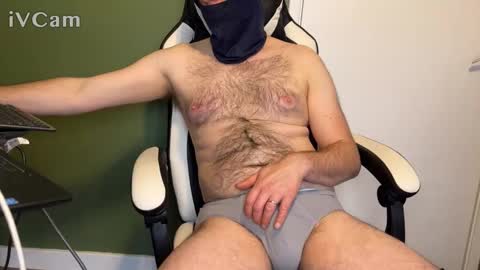 englishshyguyuk online show from March 15, 4:24 pm