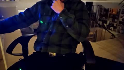 Snapshot of enjoyfreetime chatting on November 6, 4:19 pm Pete online show from November 6, 4:19 pm