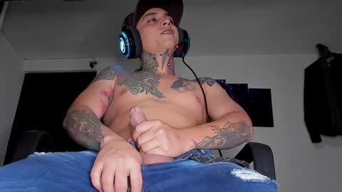 enjoymycock99 online show from December 22, 6:17 am