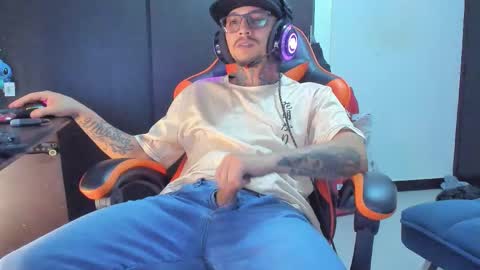 enjoymycock99 online show from November 16, 5:46 am