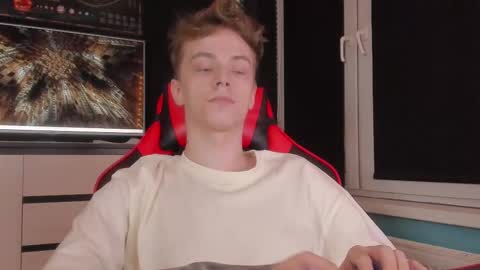 Snapshot of enkeer chatting on November 29, 5:21 am Enker online show from November 29, 5:21 am