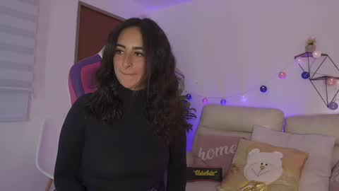 Snapshot of enola_holmes1 chatting on November 29, 1:25 pm enola holmes1 online show from November 29, 1:25 pm