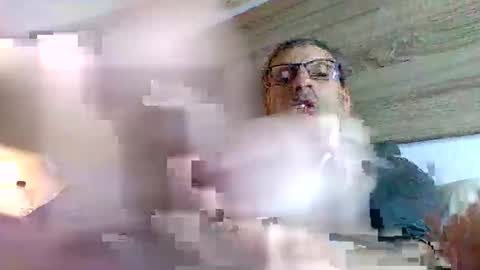 Snapshot of enri222 chatting on December 17, 12:16 am rineking online show from December 17, 12:16 am