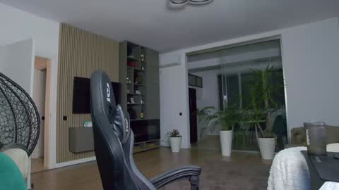 Erik online show from January 16, 4:39 pm