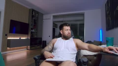Erik online show from May 6, 7:08 pm