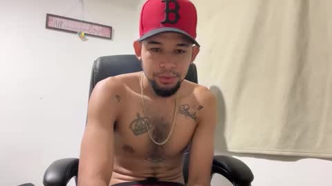 enyel_100 online show from February 12, 11:33 pm