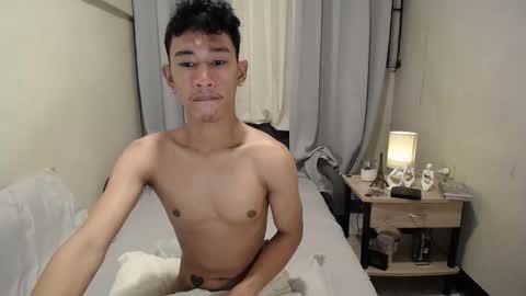 Snapshot of enzinoxx2024 chatting on October 5, 9:13 pm enzo online show from October 5, 9:13 pm