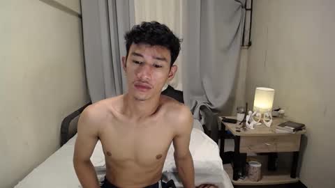 Snapshot of enzinoxx2024 chatting on October 30, 5:35 pm enzo online show from October 30, 5:35 pm