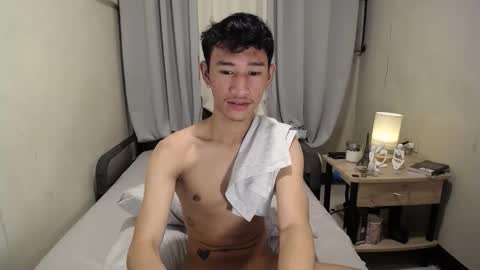 Snapshot of enzinoxx2024 chatting on November 7, 10:32 pm enzo online show from November 7, 10:32 pm