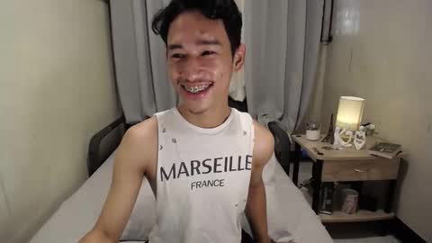 Snapshot of enzinoxx2024 chatting on November 12, 10:41 pm enzo online show from November 12, 10:41 pm