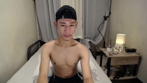 Snapshot of enzinoxx2024 chatting on December 1, 12:54 pm enzo online show from December 1, 12:54 pm