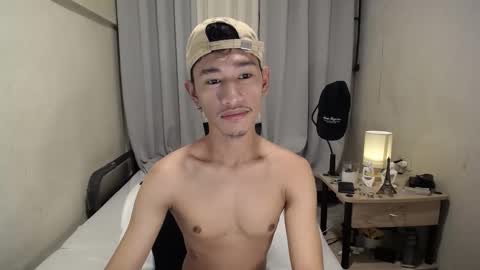 Snapshot of enzinoxx2024 chatting on December 23, 7:39 am enzo online show from December 23, 7:39 am