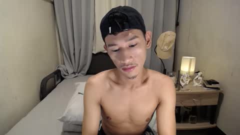 Snapshot of enzinoxx2024 chatting on January 11, 5:45 am enzo online show from January 11, 5:45 am