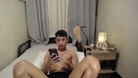 Snapshot of enzinoxx2024 chatting on February 17, 3:51 pm enzo online show from February 17, 3:51 pm