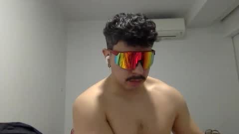 enzo_giovan online show from April 5, 6:10 am