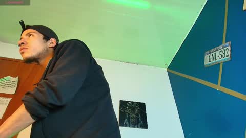 enzo_jagger online show from March 11, 11:22 pm