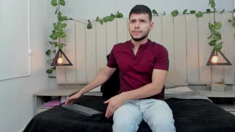 Snapshot of enzo_rivas chatting on November 7, 2:17 pm ENZO online show from November 7, 2:17 pm