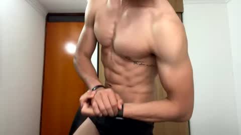 enzo_savage online show from June 22, 11:40 am