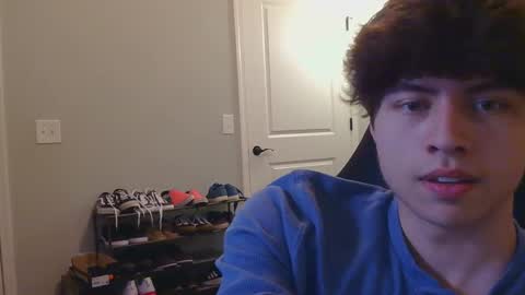 Snapshot of eprahsdahc chatting on December 10, 3:52 am eprahsdahc online show from December 10, 3:52 am