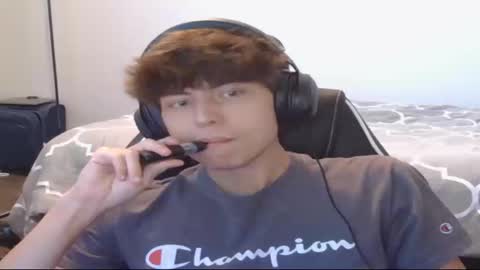 Snapshot of eprahsdahc chatting on September 24, 3:54 am eprahsdahc online show from September 24, 3:54 am