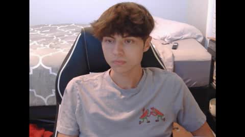 Snapshot of eprahsdahc chatting on November 9, 6:01 am eprahsdahc online show from November 9, 6:01 am