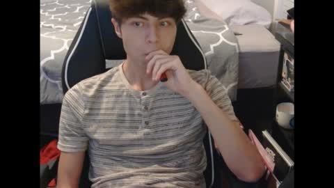 Snapshot of eprahsdahc chatting on November 10, 4:22 am eprahsdahc online show from November 10, 4:22 am