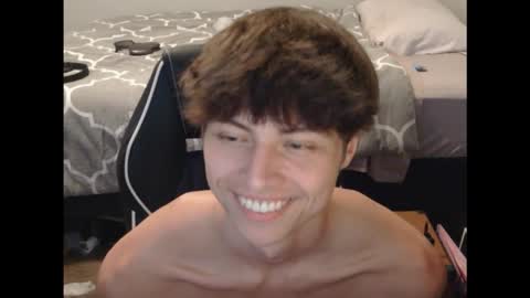 Snapshot of eprahsdahc chatting on November 12, 5:19 am eprahsdahc online show from November 12, 5:19 am