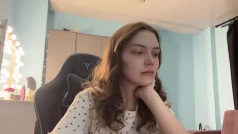 Lily online show from March 7, 11:07 am