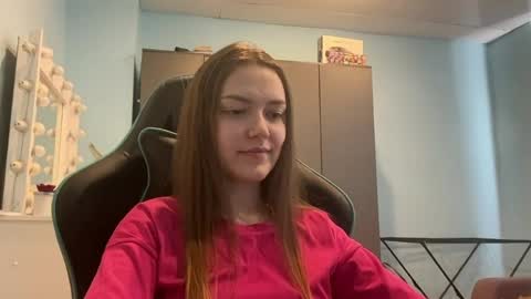 Lily online show from April 12, 6:40 am