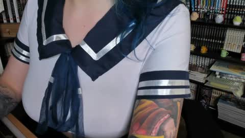 Snapshot of eralendra chatting on January 22, 8:49 pm Era online show from January 22, 8:49 pm