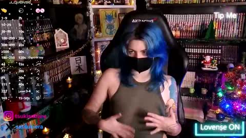 Snapshot of eralendra chatting on December 5, 3:20 pm Era online show from December 5, 3:20 pm