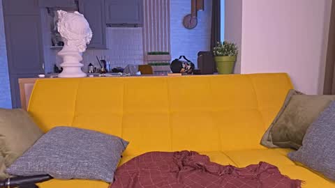 Snapshot of erectioneeering chatting on February 1, 8:29 am Alissa online show from February 1, 8:29 am