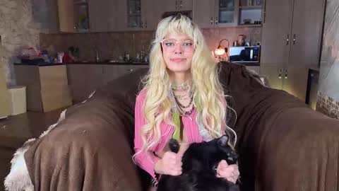 Snapshot of erectioneeering chatting on November 28, 6:54 pm Alissa online show from November 28, 6:54 pm