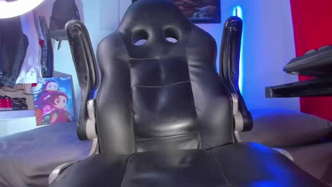 Snapshot of eren_blade_ chatting on March 12, 2:30 am Tht BOSS Eren online show from March 12, 2:30 am