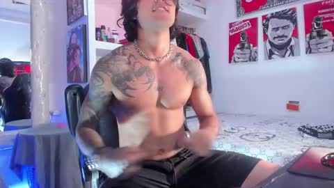 Snapshot of eren_blade_ chatting on September 10, 3:17 am Tht BOSS Eren online show from September 10, 3:17 am