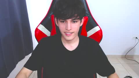 eren_tatakae online show from December 2, 9:39 pm