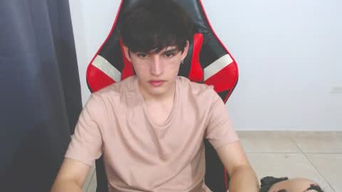 eren_tatakae online show from December 20, 11:37 pm