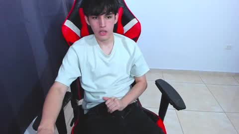 eren_tatakae online show from January 23, 4:48 pm