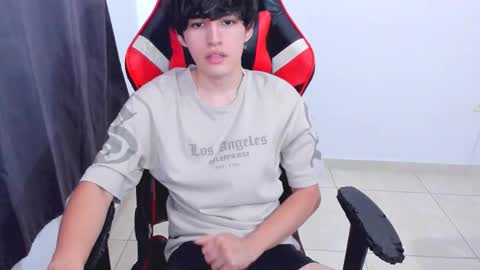 eren_tatakae online show from October 31, 7:26 pm