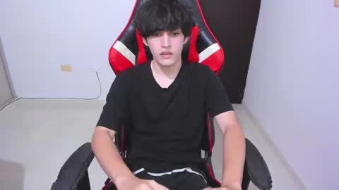 eren_tatakae online show from February 16, 11:45 pm