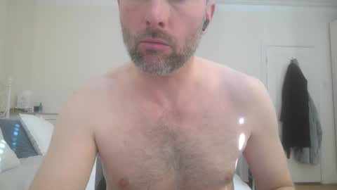 Snapshot of eric334418 chatting on March 3, 2:26 pm eric334418 online show from March 3, 2:26 pm