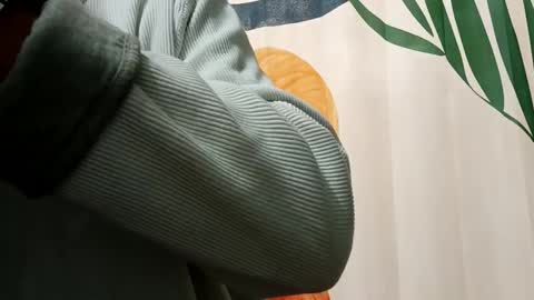 Snapshot of eric4698523103 chatting on March 9, 8:18 am eric4698523103 online show from March 9, 8:18 am