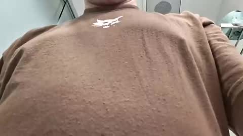 eric4698523103 online show from May 18, 5:24 am