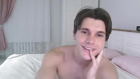 Eric Crush online show from February 10, 4:16 am