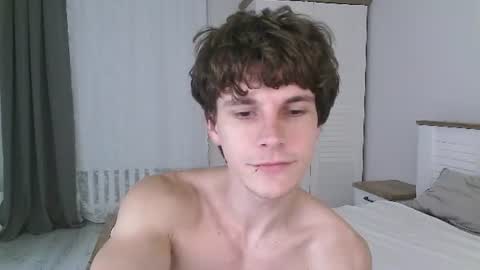 Eric Crush online show from June 24, 4:33 am